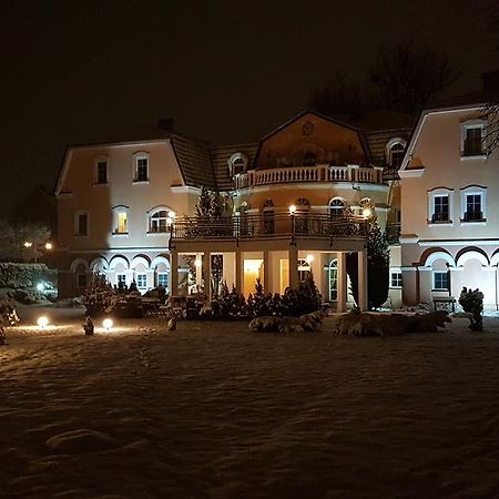 Hotel Regius Opole Buitenkant foto