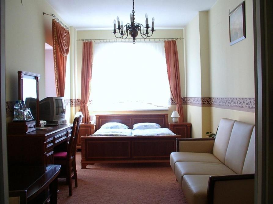 Hotel Regius Opole Kamer foto